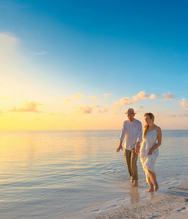 Thulusdhoo Honeymoon Package